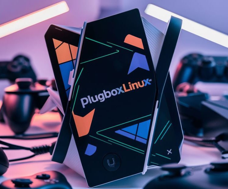 Investigating the Potential of the Plugboxlinux Gaming Platform